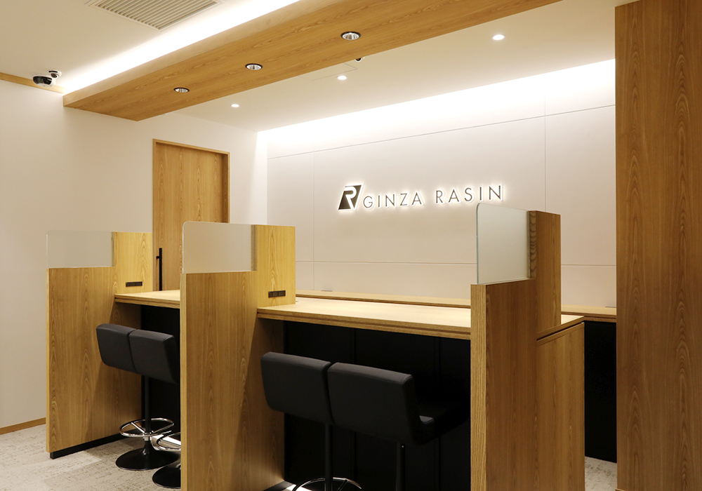 GINZA Shinjuku store Sub Image 3